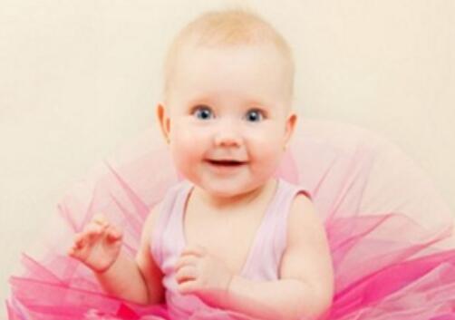 2025女?huà)雰鹤蠲赖拿执笕? /></a>女?huà)雰浩鹈?，要和女性在人們心目中的形象一樣，美麗而又可?ài)。人們說(shuō)，女?huà)雰菏巧仙n帶給人類的禮物，大家都喜歡，所以，在給女?huà)雰浩鹈謺r(shí)，可以考慮以一些美好美麗的字詞來(lái)構(gòu)思。名字是用來(lái)大家讀寫(xiě)聽(tīng)說(shuō)的，難免...</div>
			         <span id="ctl00_ContentPlaceHolder1_subjectList_dgNews_ctl05_Label1" style="color:Green;font-size:10pt;">2024/8/2 17:12:41</span>
			        <div style="height:5px; font-size:5px"> </div>
			        <hr width="99%" style="text-align:center; border-style:dotted; border-width:0px; height:1px;" />
			        <div style="height:5px; font-size:5px"> </div>
			    </div>
		        </td>
	</tr><tr style="border-width:0px;">
		<td valign="top">
		        <div style="padding-left:3px; padding-right:3px;line-height:180%">
			         <h3 style="padding:0px;margin:0px;display:inline;"><a id="ctl00_ContentPlaceHolder1_subjectList_dgNews_ctl06_HyperLink1" class="headline" href="/subject/qimingdaquan/nvhaiqiming/s.aspx?newsid=17362" target="_blank">2024女?huà)雰汗诺浼执笕?/a></h3>
			        
			          <span style="color:Red;font-size:8pt;"></span>
			        <br />
			        <div style="padding-top:1px; width:95%; padding-left:8px; line-height:180%;color:#2f2f2f;font-size:14px;" ><a href=