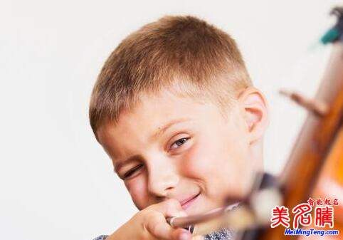 男孩起名帶“宏”字好聽(tīng)的名字大全